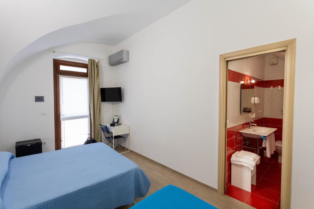 Z'Bass Rooms Термолі Екстер'єр фото